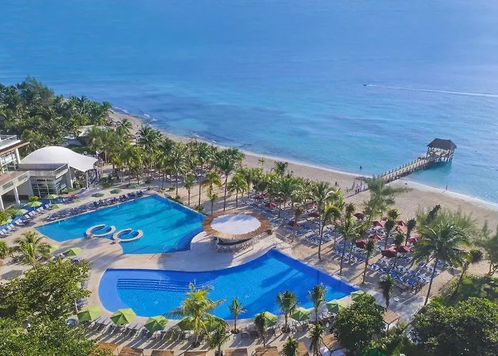 Resort The Fives & Residences - Senses Inclusive